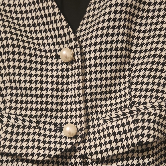 CeCe Black and White Houndstooth Midi Dress - Picture 2 of 9